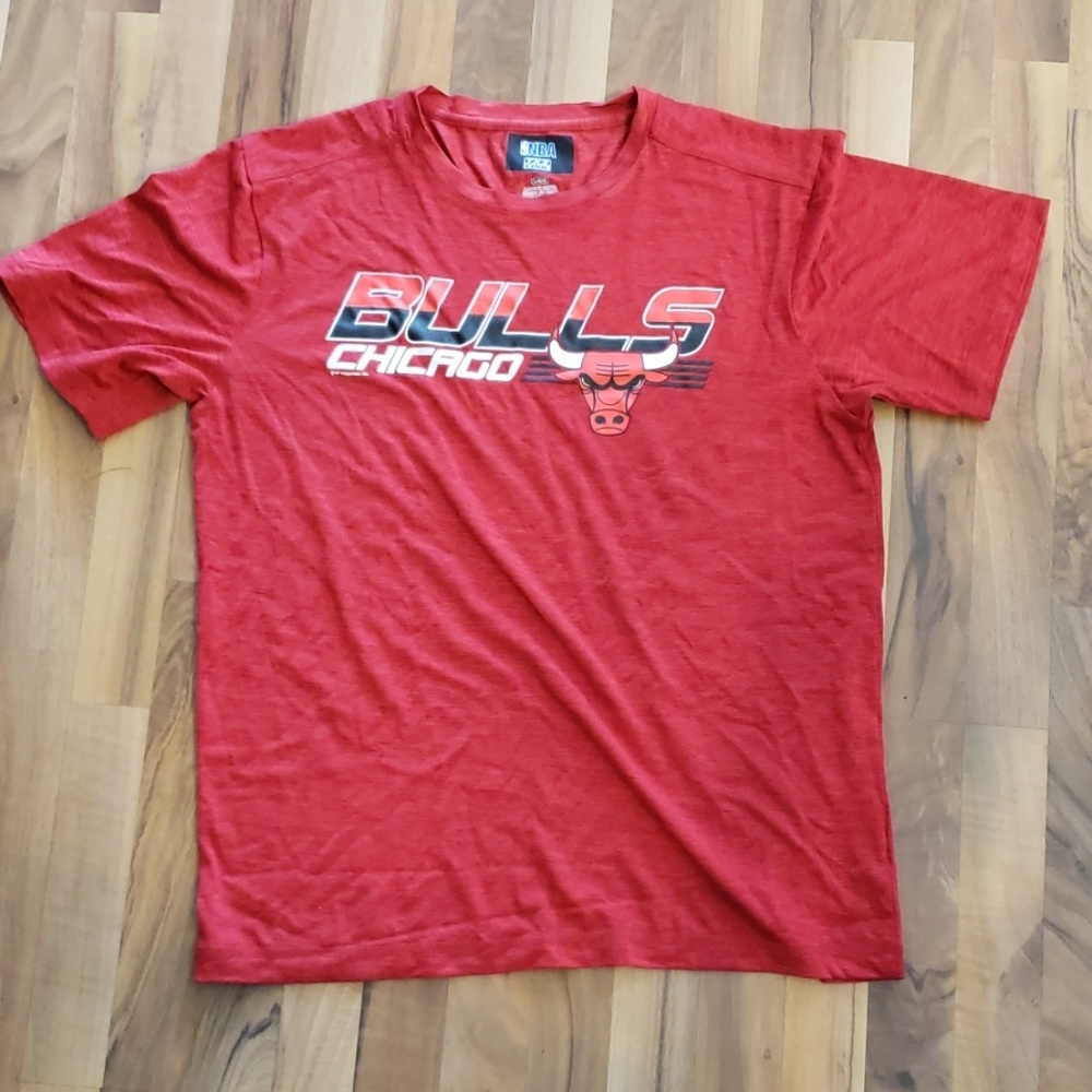 Mens Chicago Bulls Bulls dri-fit tee size large